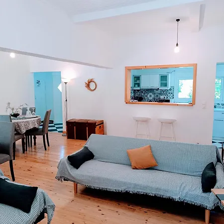 House Konstantinos Semesterbostad *