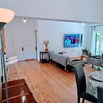 House Konstantinos