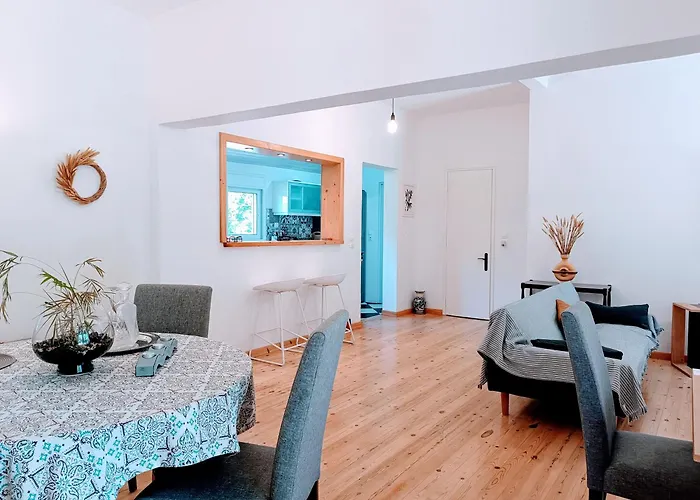 House Konstantinos * Ájosz Jeórjosz